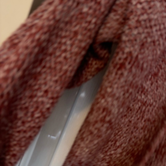 Kye Mi Rust & White Oversized Knit Cardigan - Picture 4 of 9